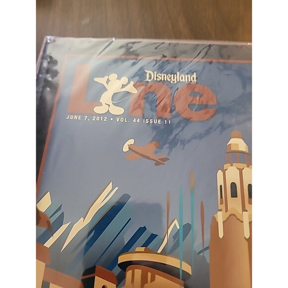 BRAND NEW!! DISNEYLAND LANE JUNE 7 2012 VOL 44 ISSUE 11 BACK ISSUE CALIFORNIA - Picture 9 of 15